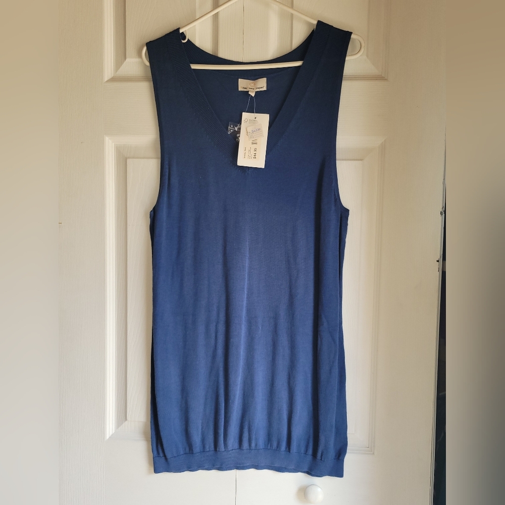 Women's Plus Size Blue Sleeveless Light Weight Sweater Shell Top